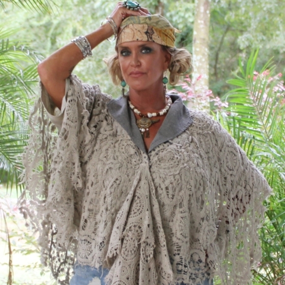 Jaded Gypsy Sweaters - *ONE LEFT* CLEARANCE Jaded Gypsy Laced In Love Top NWT